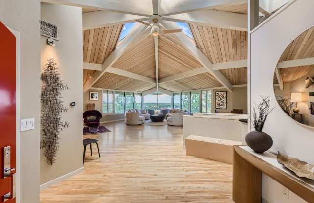 One of a Kind 3 BDR in west Boulder - Live in a Piece of Art Gallery 3
