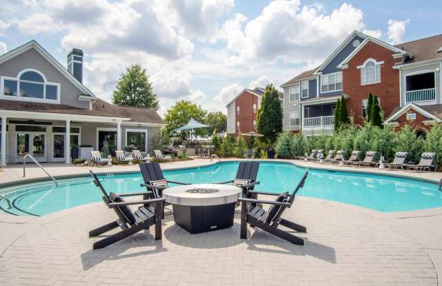 100 South Luxury Apartments Gallery 2