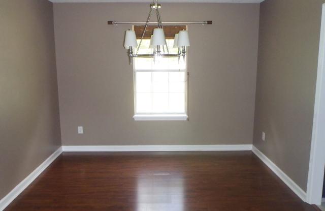 615 Walden Place Gallery 3