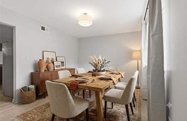 6182 MILNE Boulevard Gallery 3