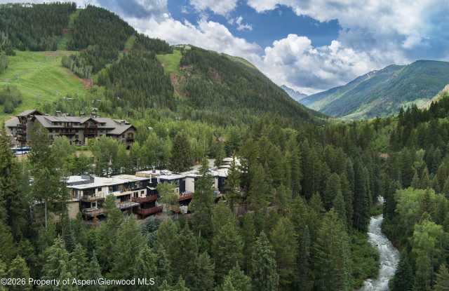 1501 Maroon Creek Road Gallery 1