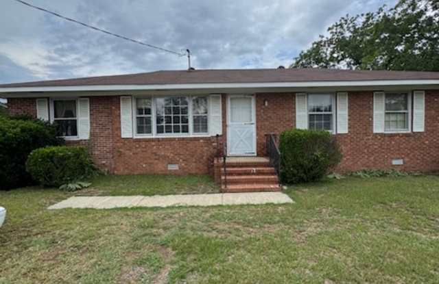 709 Luther Drive photos photos