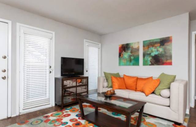 8032 Oakdell Way Gallery 2