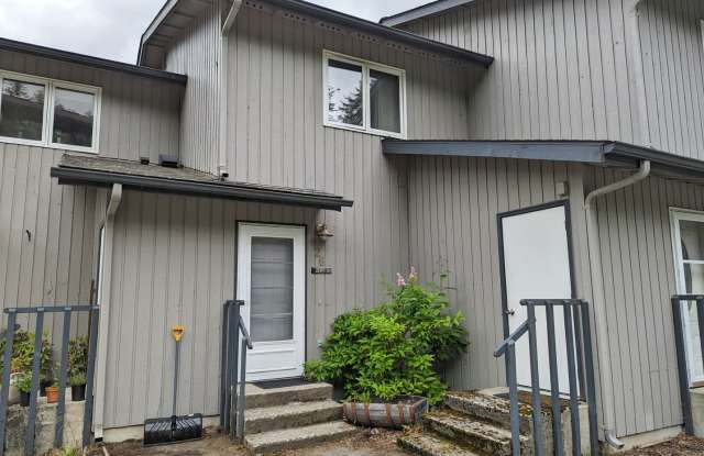 2BD/1.5BA Twnhse Style Forestedge Condo on Douglas, Pet Friendly w/Storage photos photos