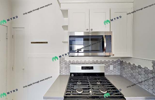 848 Erie St Apt 3 Gallery 2