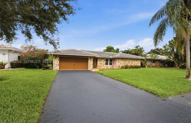 821 Ramblewood Dr Gallery 1