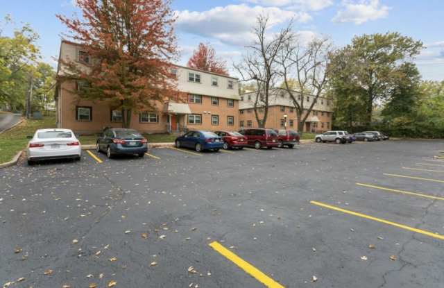 1415 W Maple Avenue photos photos