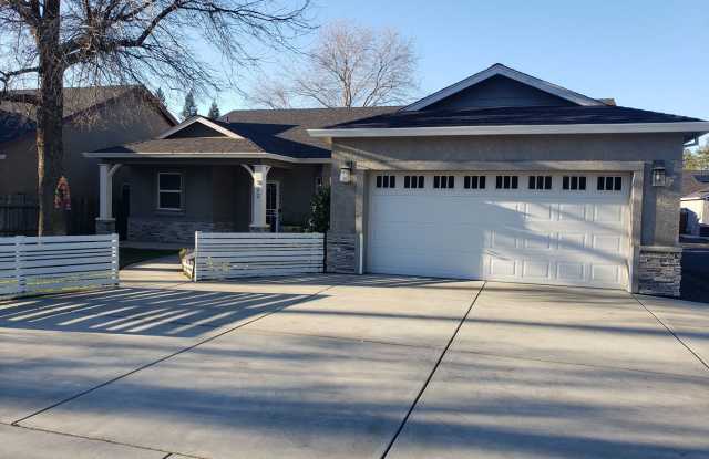 LEASE TAKEOVER-CURRENT LEASE EXPIRES 3/18/27-3 bed 2 bath Chico Charmer with fenced back yard! Gallery 1