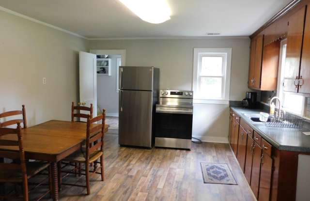 547 Pigott Road Gallery 4