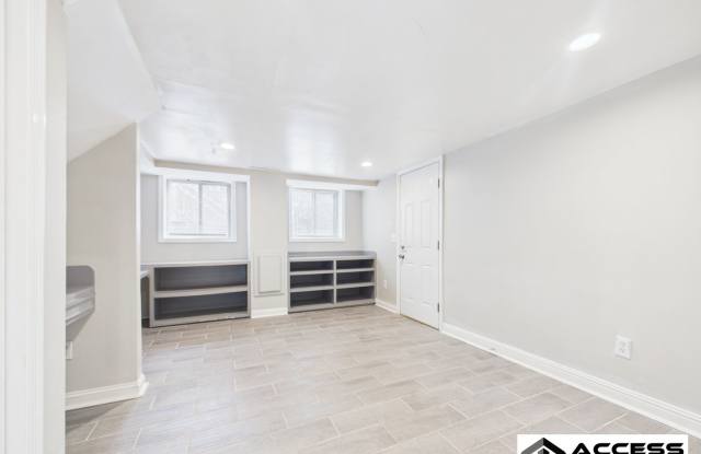 Spacious 3-Bedroom Huntsville Home with Bonus Room, Granite Countertops & Large Backyard! Gallery 4