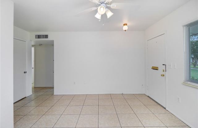 1309 WARWICK Court Gallery 4