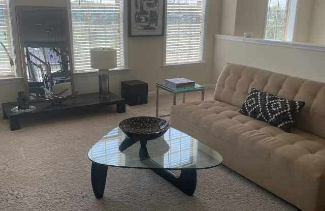 2623 Campus Way North - - photos photos