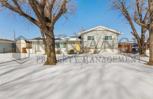 8300 West 9th Street North photos photos