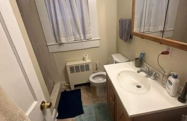 1320 B ROWE Gallery 3