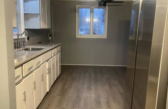 326 Northland Ave photos photos