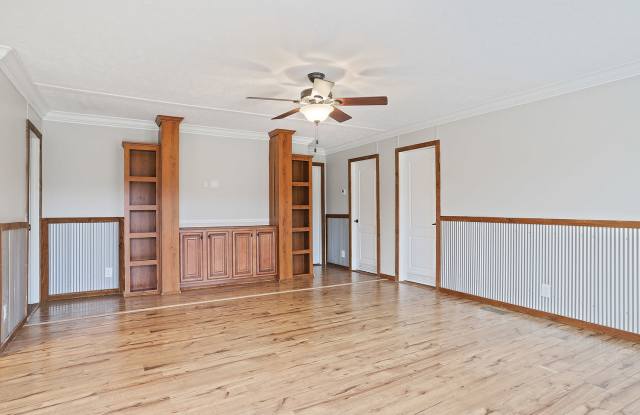 44480 Hood Road Gallery 4