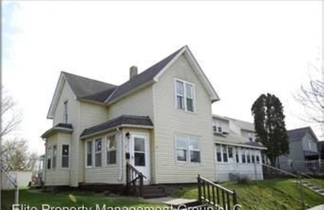 852 Jenks Ave - 852 Jenks Avenue, St. Paul, MN 55106