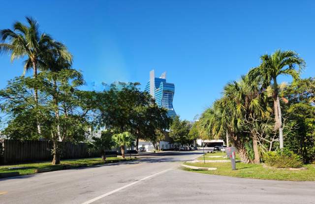 4471 SW 54th Court Gallery 2