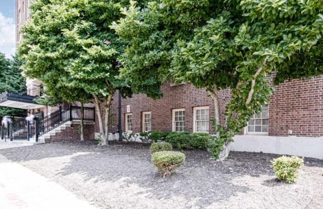 2601 Madison Ave - 2601 Madison Avenue, Baltimore, MD 21217