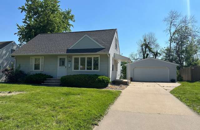 401 Hilltop Rd - Marion, IA photos photos