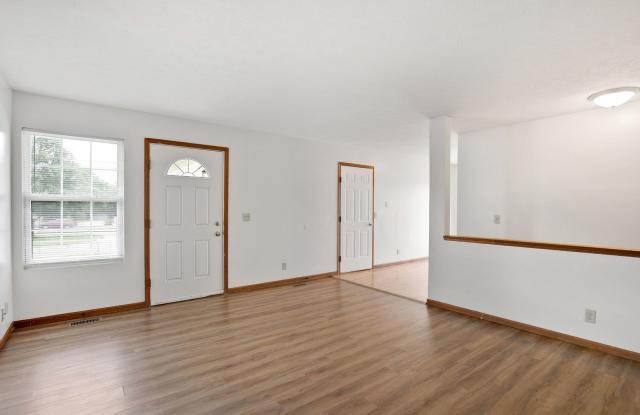 Excellent Location Near Elementary School and Russ's Market photos photos