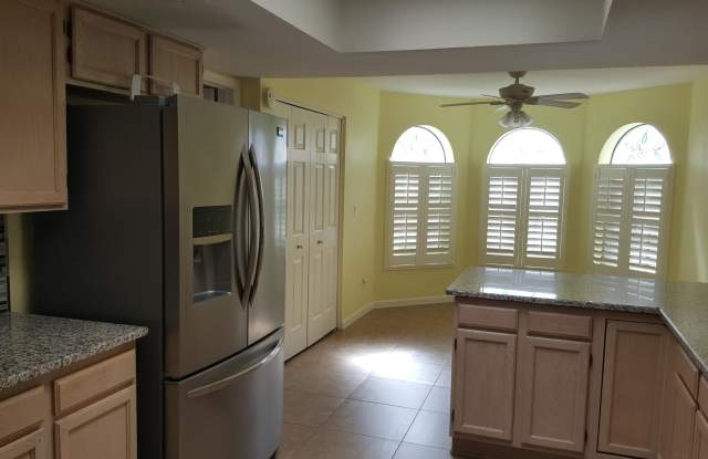 4222 E PARADISE Drive Gallery 3