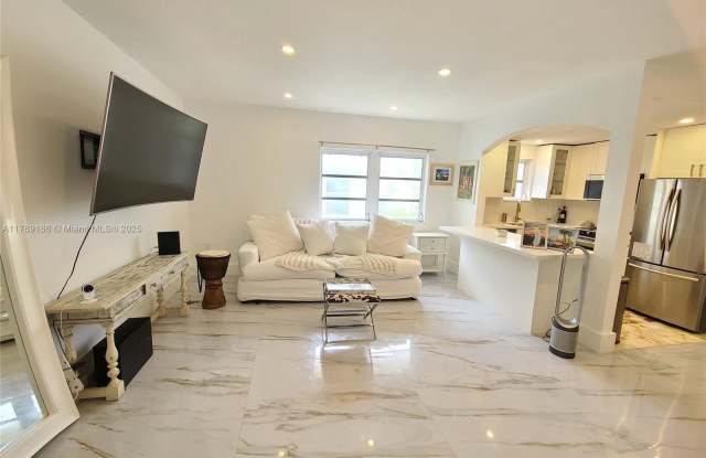 760 Euclid Ave - 760 Euclid Avenue, Miami Beach, FL 33139
