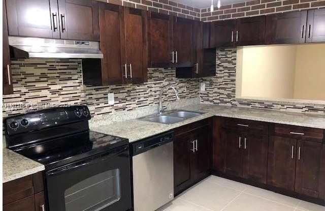 4943 NW 82nd Ave - 4943 Northwest 82nd Avenue, Lauderhill, FL 33351