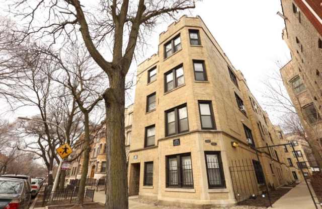 644 Roscoe - 644 West Roscoe Street, Chicago, IL 60657