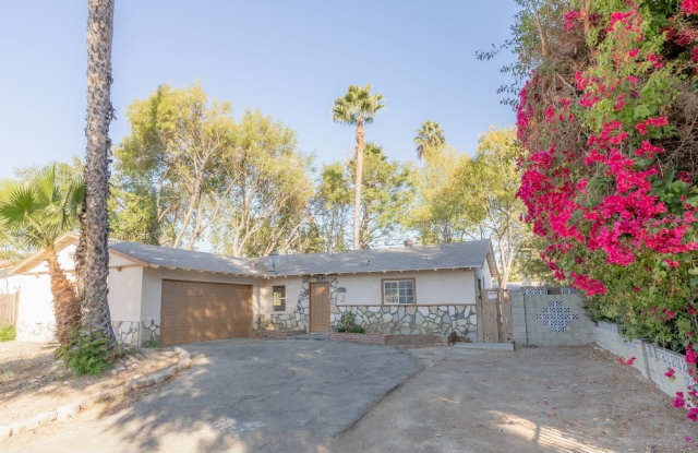 Single Story 4 Bedroom Home for Rent in Woodland Hills! photos photos