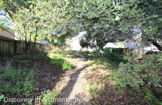 4069 Waterhouse Road Gallery 2