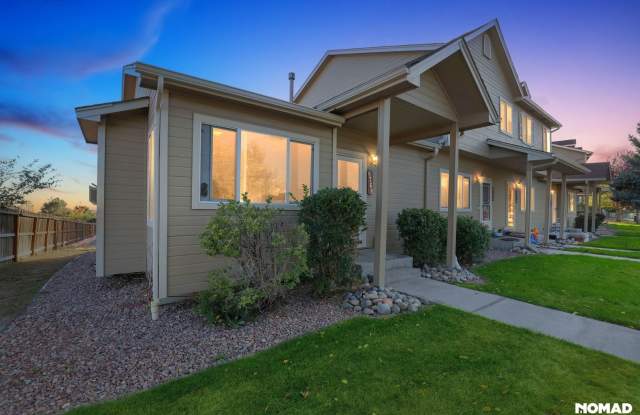 Charming 2BR House in Colorado Springs - 6769 Bismark Road, Cimarron Hills, CO 80922