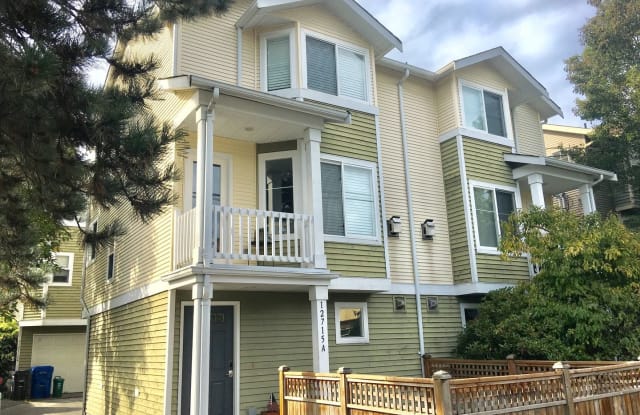 12715 Greenwood Ave N, Unit A - 12715 Greenwood Avenue North, Seattle, WA 98133