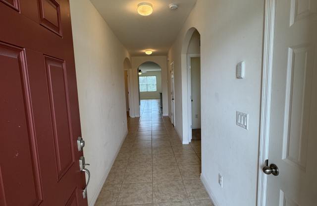 25501 Gorham Ln Gallery 3