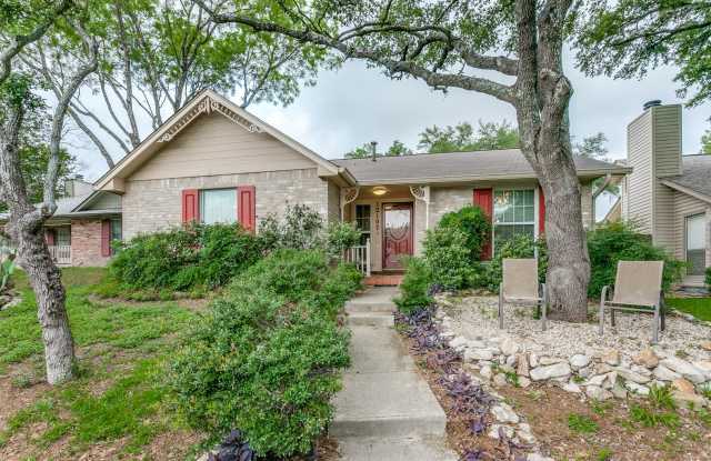 4-BEDROOM IN BLOSSOM PARK photos photos