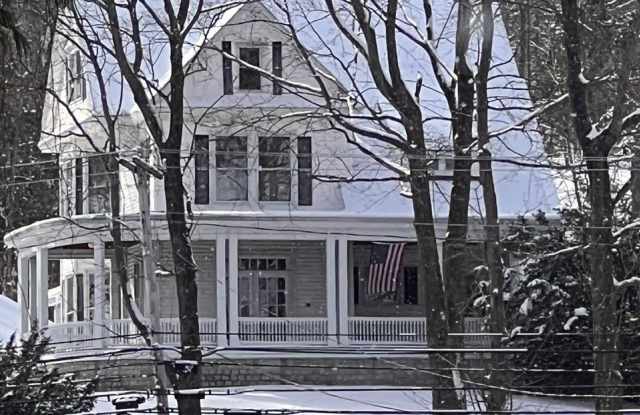 24 Gamage Avenue Gallery 1