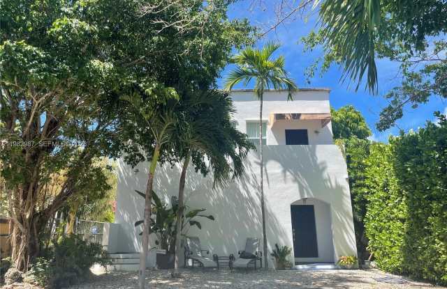 3421 SW 25th St photos photos