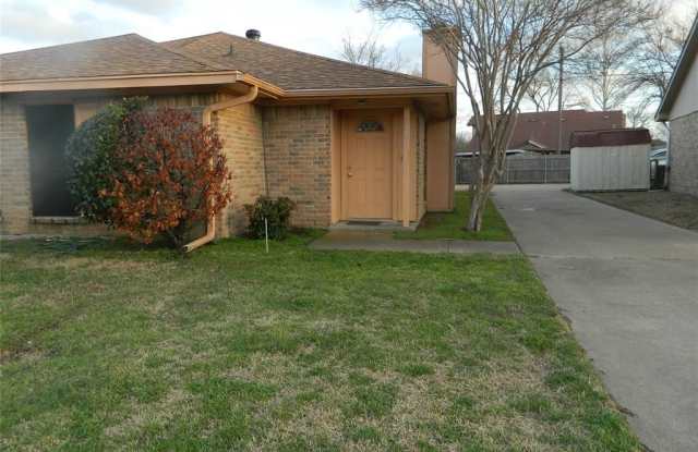 5708 Red Cactus Court - 5708 Red Cactus Court, Arlington, TX 76017