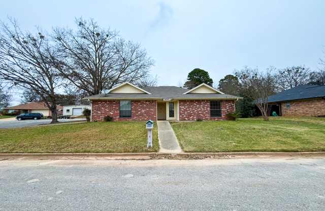 408 West Briar Court photos photos