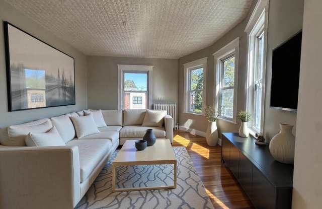 155 Woodside Ave - 155 Woodside Avenue, Winthrop Town, MA 02152