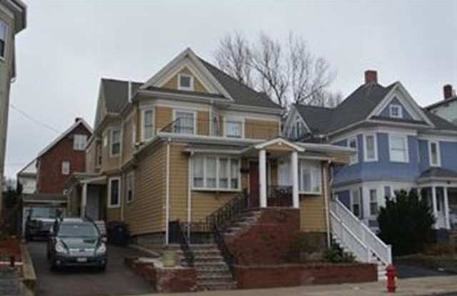 637-638 Broadway - 637 Broadway, Everett, MA 02149