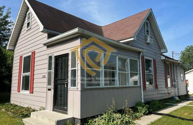 Updated 3 Bedroom, 1.5 Bathroom Home In the Heart of Anderson, Available Now. photos photos