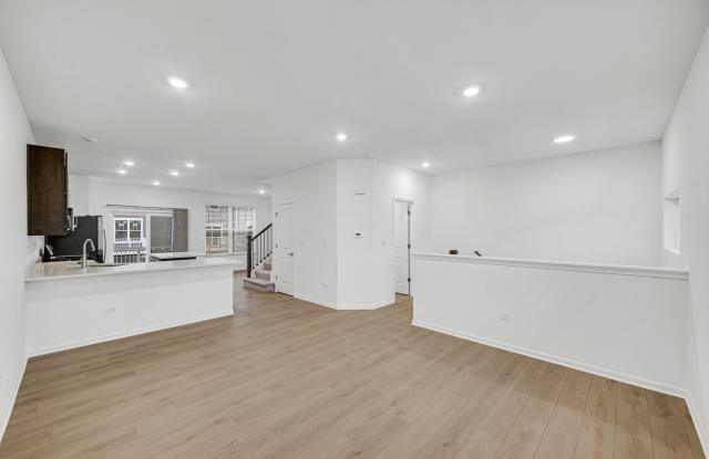 25647 W Wakefield Drive Gallery 4