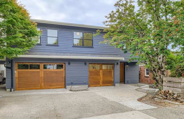 Hawthorne Hills Home - 6007 Wellesley Way Northeast, Seattle, WA 98115