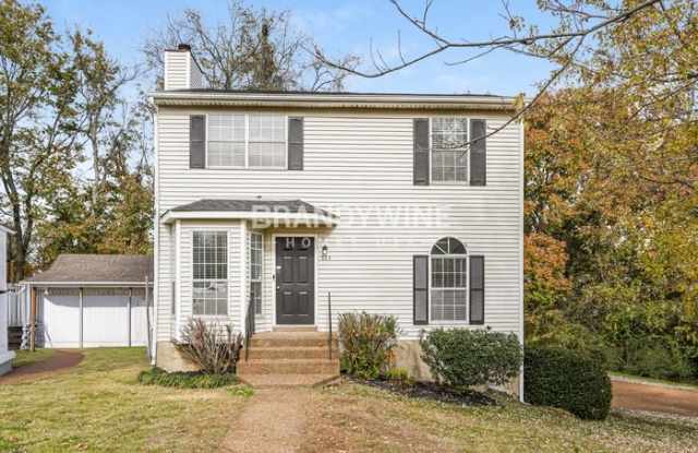 924 Ilawood Drive - 924 Ilawood Drive, Nashville, TN 37211