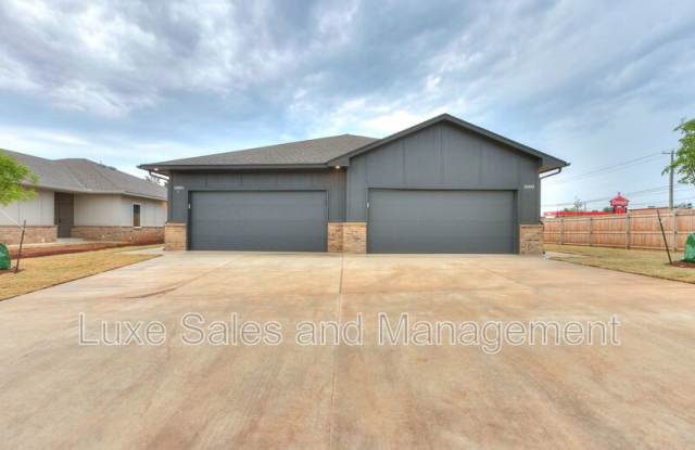 8024 NW 110th Dr photos photos