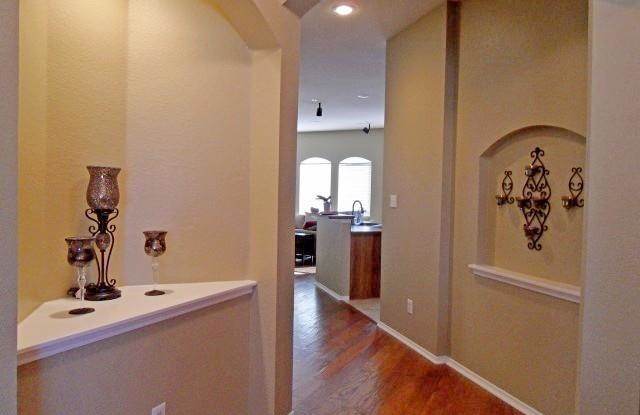 1536 Charleston Drive Gallery 4
