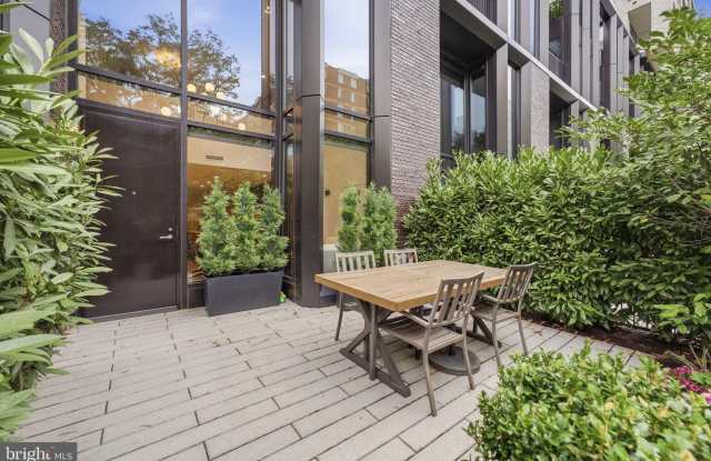 1328 8TH Street NW Gallery 4