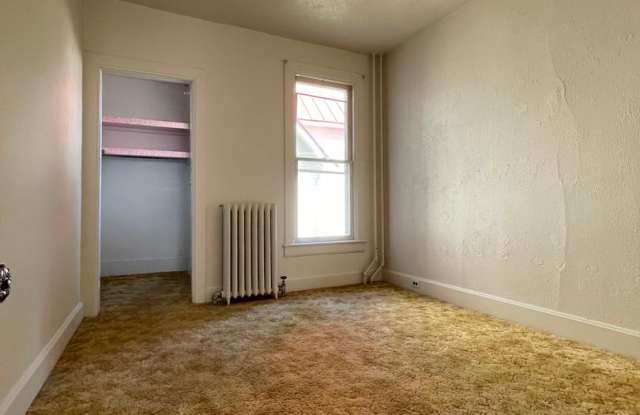 Five Bedroom Home in Central La Crosse photos photos