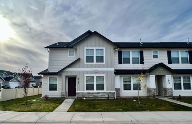 1033 East Klamath Lane photos photos